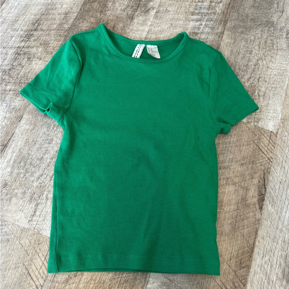 DIVIDED XS short sleeve, green ribbed T